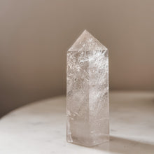 Load image into Gallery viewer, Clear Quartz Point
